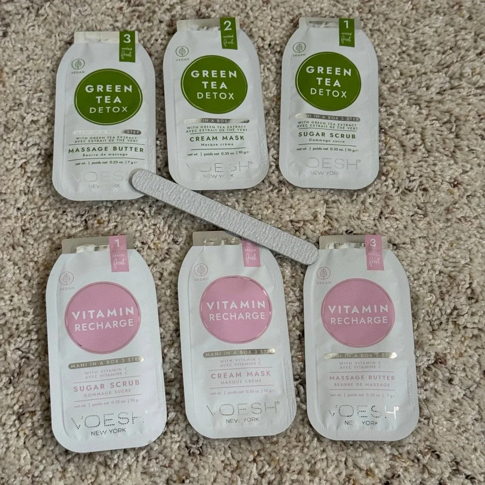 VOESH Mani Moments Green Tea Detox & Vitamin Recharge Mani in a‎ Box Duo